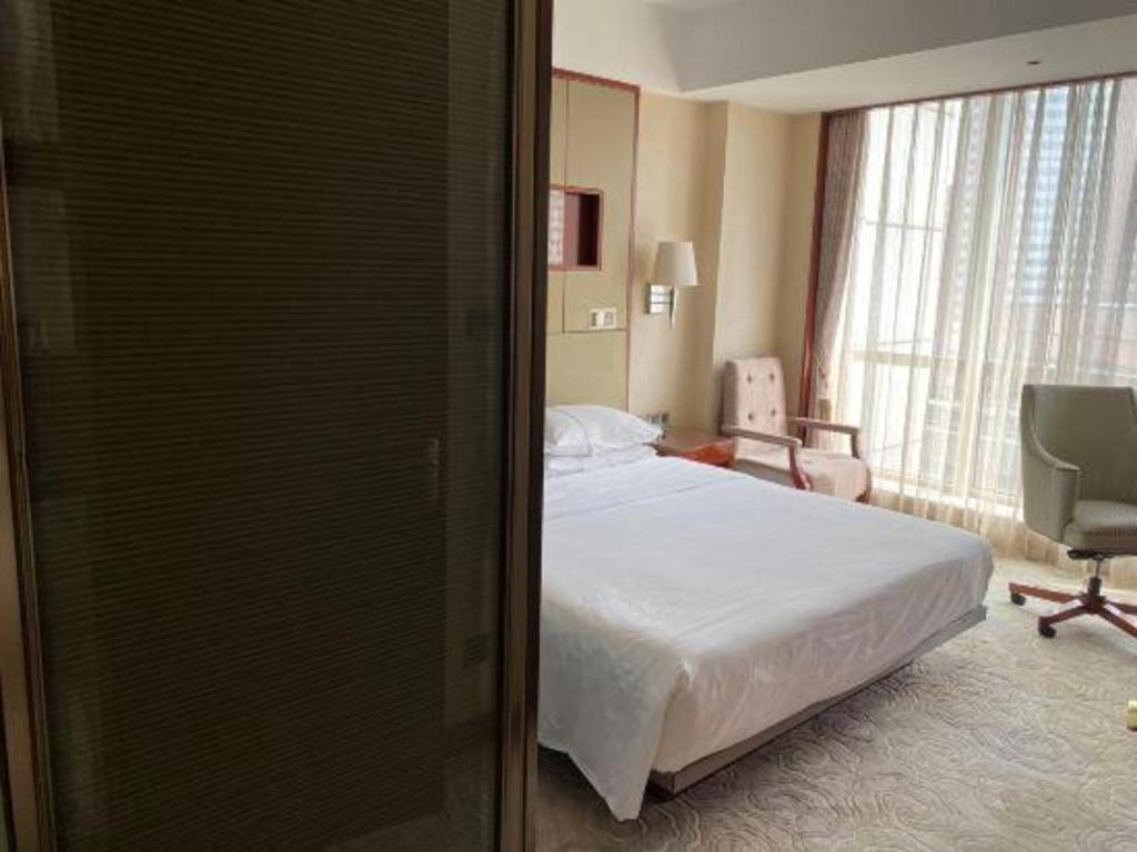 Jinan Silver Plaza Quancheng Hotel Exterior photo