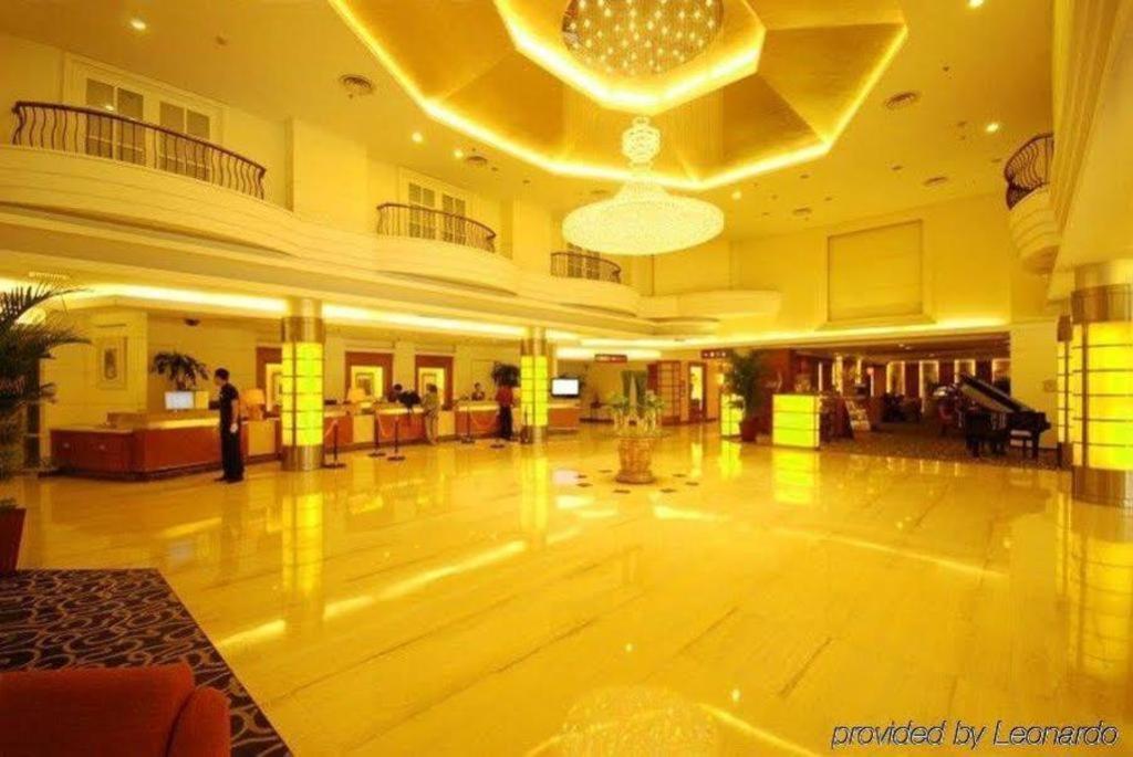 Jinan Silver Plaza Quancheng Hotel Exterior photo